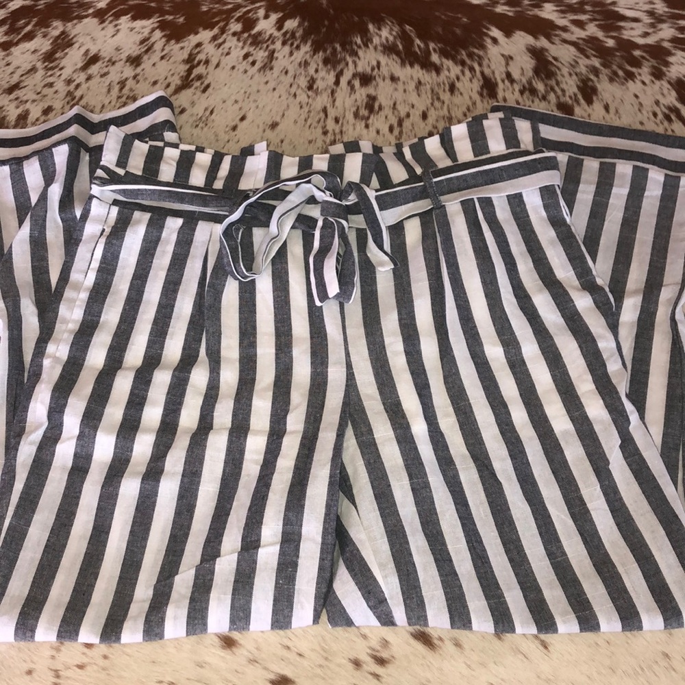 Women’s Flowy striped Pants